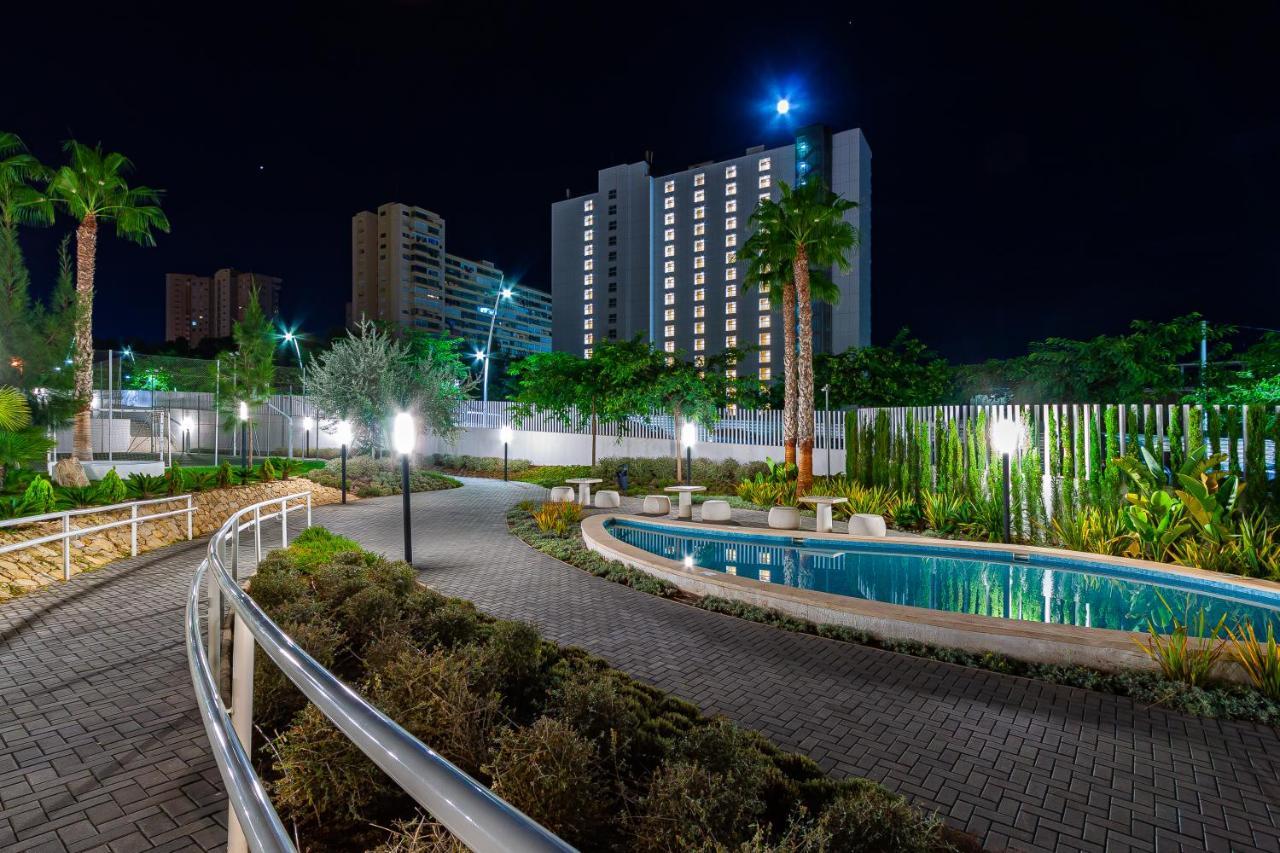 Sunset Waves Sea View Apartments Бенидорм Екстериор снимка