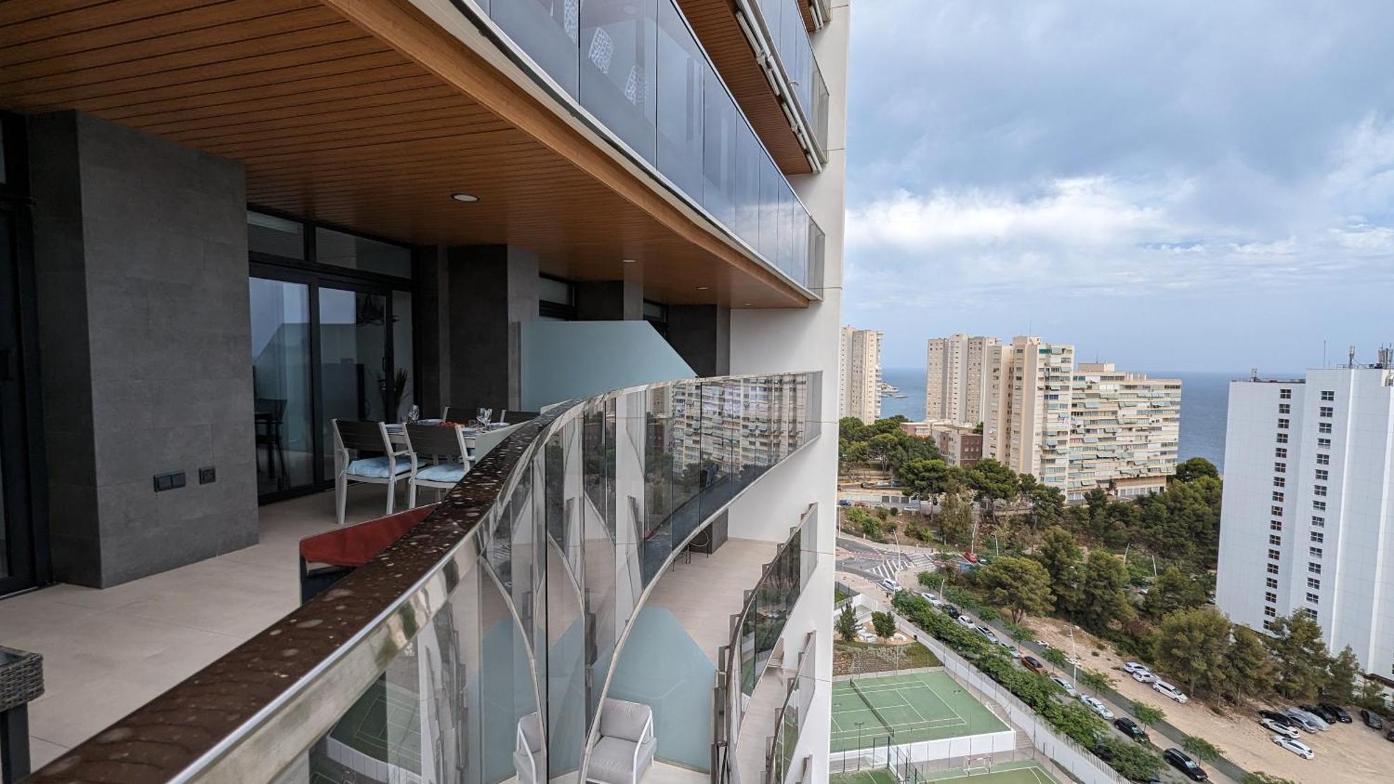 Sunset Waves Sea View Apartments Бенидорм Екстериор снимка