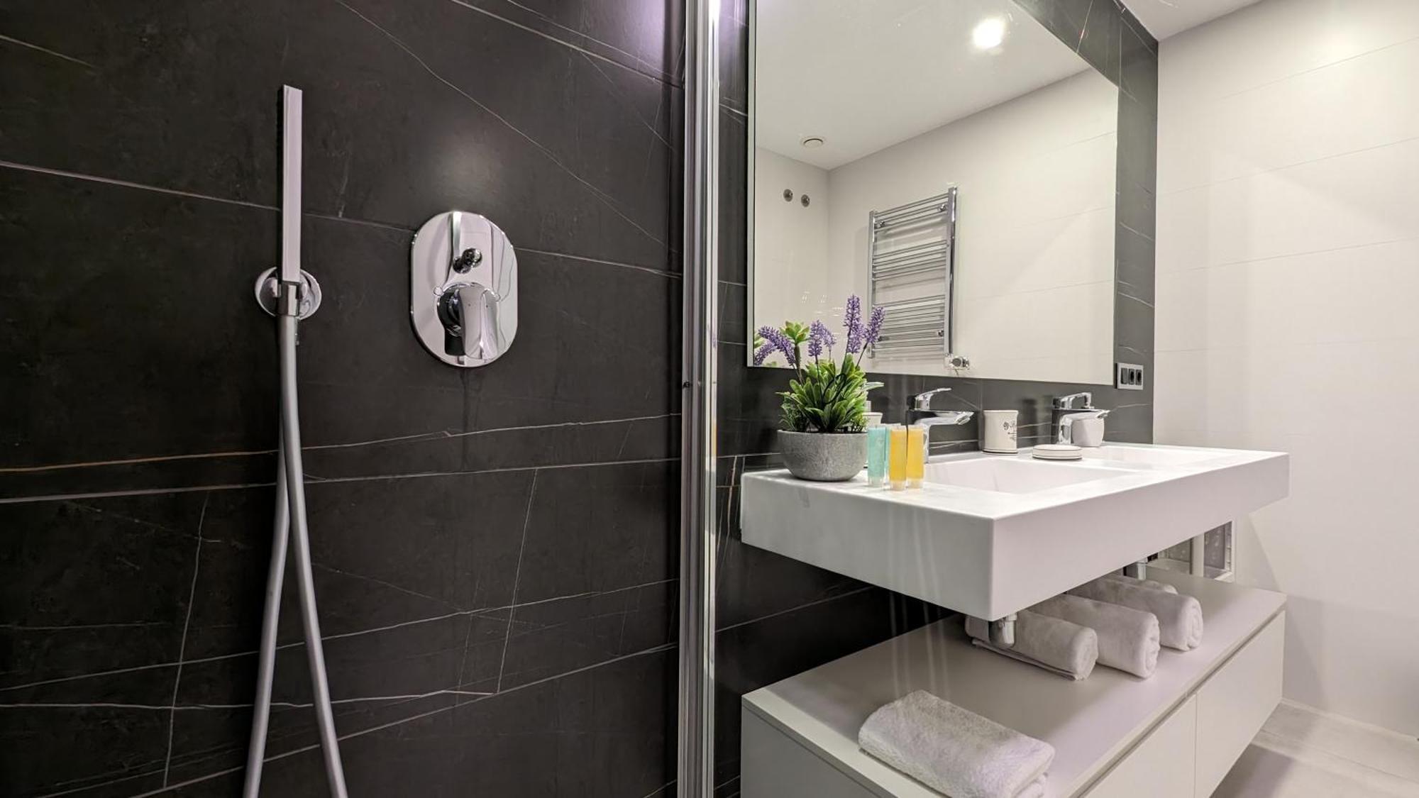 Sunset Waves Sea View Apartments Бенидорм Екстериор снимка