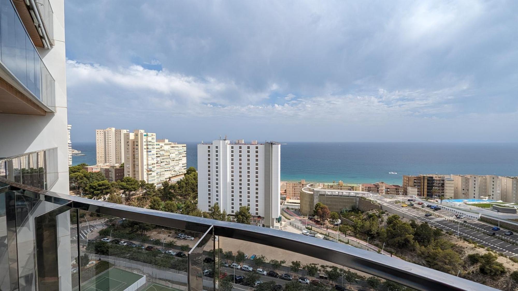 Sunset Waves Sea View Apartments Бенидорм Екстериор снимка